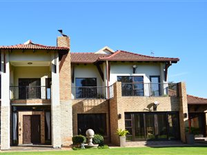 4 Bed House in Grimbeek Park