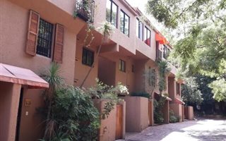 2 Bedroom Apartment in Parktown