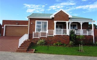 2 Bedroom House in East Bank