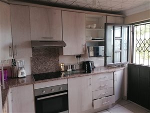 3 Bed House in Adams Mission