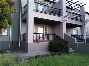 2 Bed Apartment in Edenglen