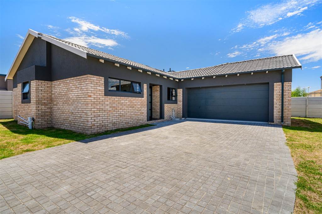 3 Bed House For Sale In Fairview T2640774 Private Property