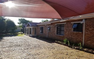 3 Bedroom House in President Park