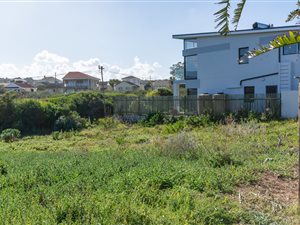 680 m² Land available in Kleinkrantz