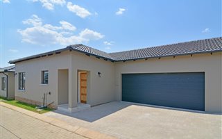 3 Bedroom Townhouse in Parkrand