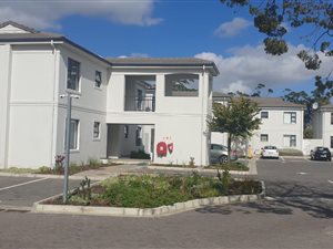 2 Bed Apartment in Schoongezicht