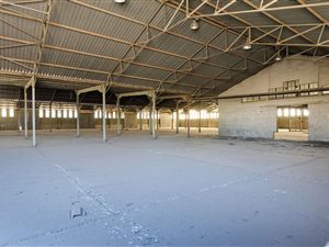 3700 m² Commercial space in Vanderbijlpark NW