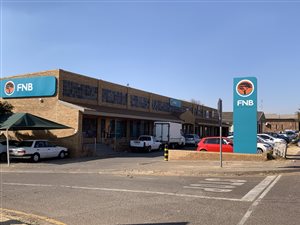 965 m² Commercial space in Bronkhorstspruit