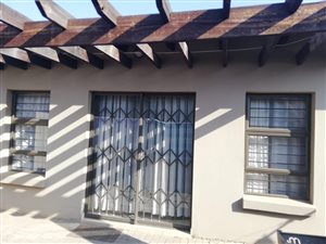 3 Bed House in Gateway Manor