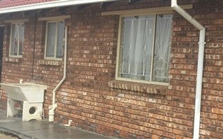 2 Bedroom House in Kwa Thema