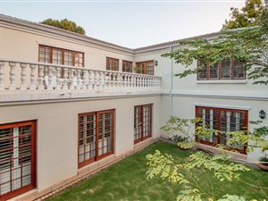 4 Bed House in Parkview