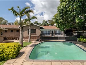 3 Bed House in Manors