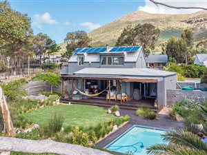 4 Bed House in Imhoffs Gift