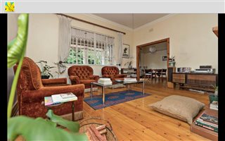 3 Bedroom House in Kensington