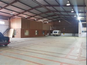 1250 m² Industrial space in Monavoni
