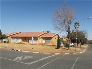 3 Bed House in Lenasia South