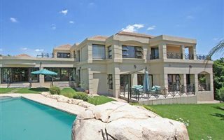 4 Bedroom House in Dainfern Golf Estate