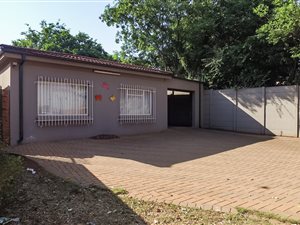 4 Bed House in Kempton Park Central