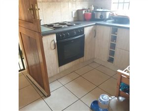 2 Bed Garden Cottage in Klippoortje