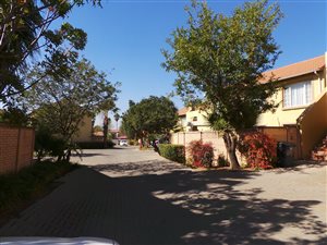 2 Bed Townhouse in Willow Park Manor