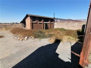 80 m² Industrial space in Springs Central