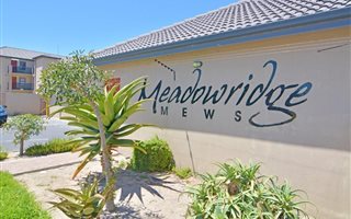 2 Bedroom Apartment in Parklands