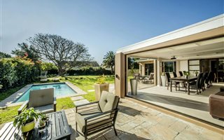 4 Bedroom House in Constantia