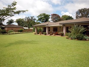 4 Bed House in Forest Hills