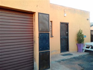 2 Bed House in Tsakane