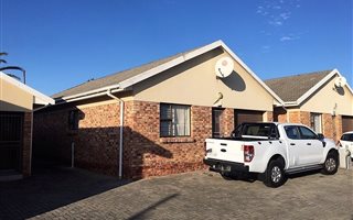 2 Bedroom Townhouse in Gonubie