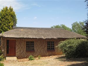 4 ha Farm in Hartbeesfontein