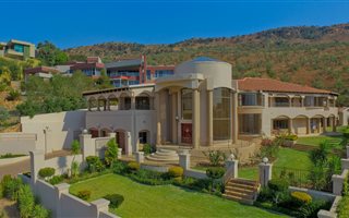5 Bedroom House in Featherbrooke Estate