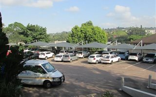 989 m² Commercial space in Westville