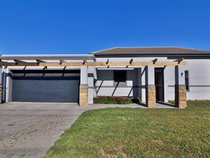 3 Bed House in Burgundy Estate