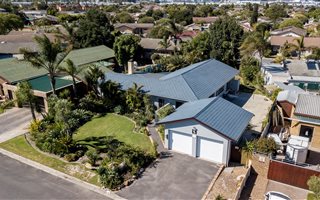 4 Bedroom House in Ferndale