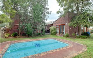 4 Bedroom House in Durbanville