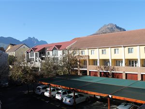 2 Bed Apartment in Stellenbosch Central