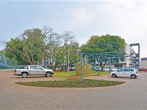 2 Bed Apartment in Clubview