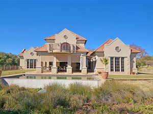 5 Bed House in Cornwall Hill