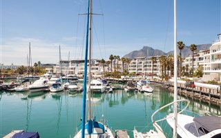 2 Bedroom Apartment in Mouille Point