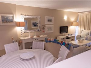 2 Bed Apartment in Amanzimtoti
