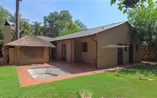 7 Bedroom House in Hatfield