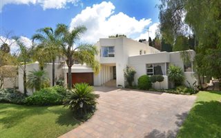 4 Bedroom House in Kyalami Estate