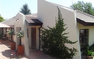 3 Bedroom House in Vorna Valley