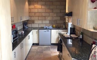 2 Bedroom Cluster in Morninghill
