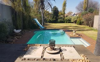 4 Bedroom House in Linden