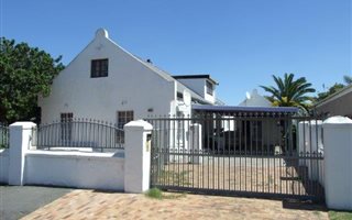 4 Bedroom House in Peerless Park