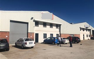 770 m² Industrial space in Deal Party