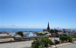 3 Bedroom Flat in Mossel Bay Central