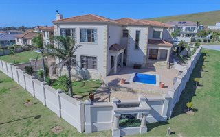 3 Bedroom House in Kamma Heights